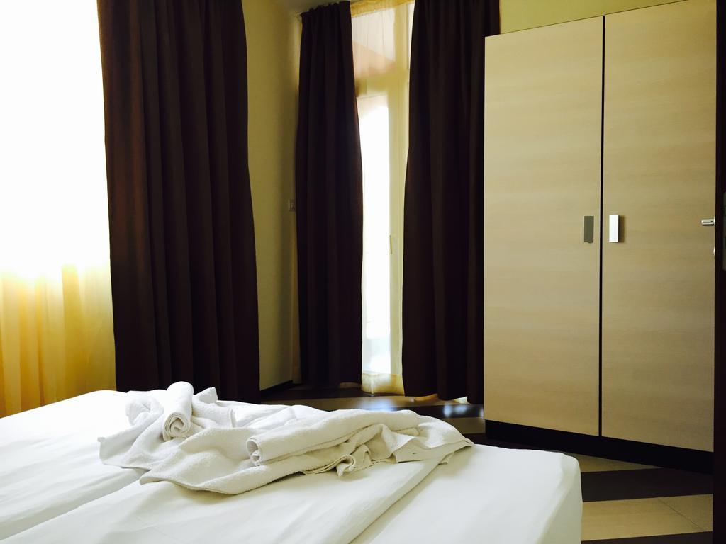 Psb Apartments Hotel Heaven ซันนีบีช ภายนอก รูปภาพ